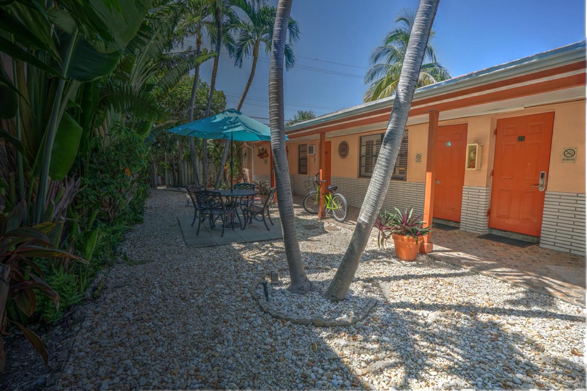 Hotel Sea Garden By The Sea Lauderdale-by-the-Sea Exterior foto
